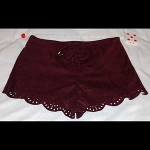 NWT Forever 21 burgandy dress shorts M